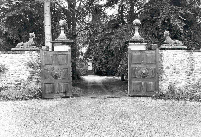 Novar House - photograph.jpg