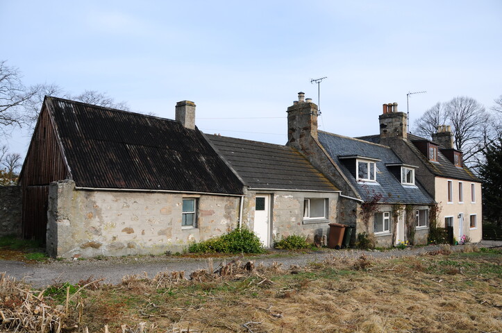 No 2 and No 3 Thornhill, Tain.jpg