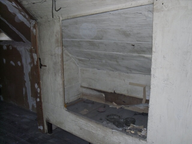 West box bed.JPG