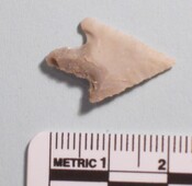 MHG32414_Holm_cist_arrowhead_2.jpg